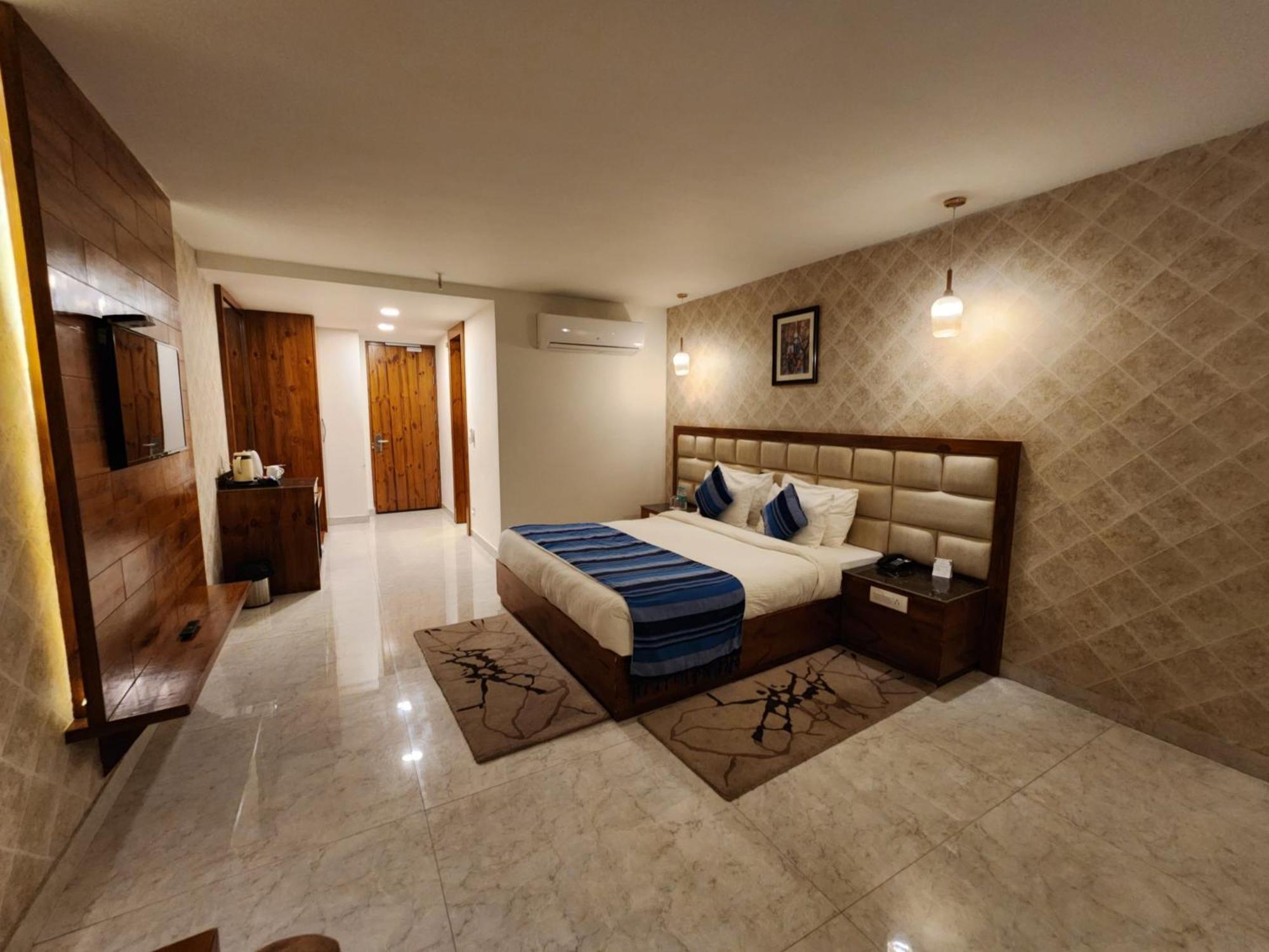 Golden Fern Resort ชิมลา ภายนอก รูปภาพ
