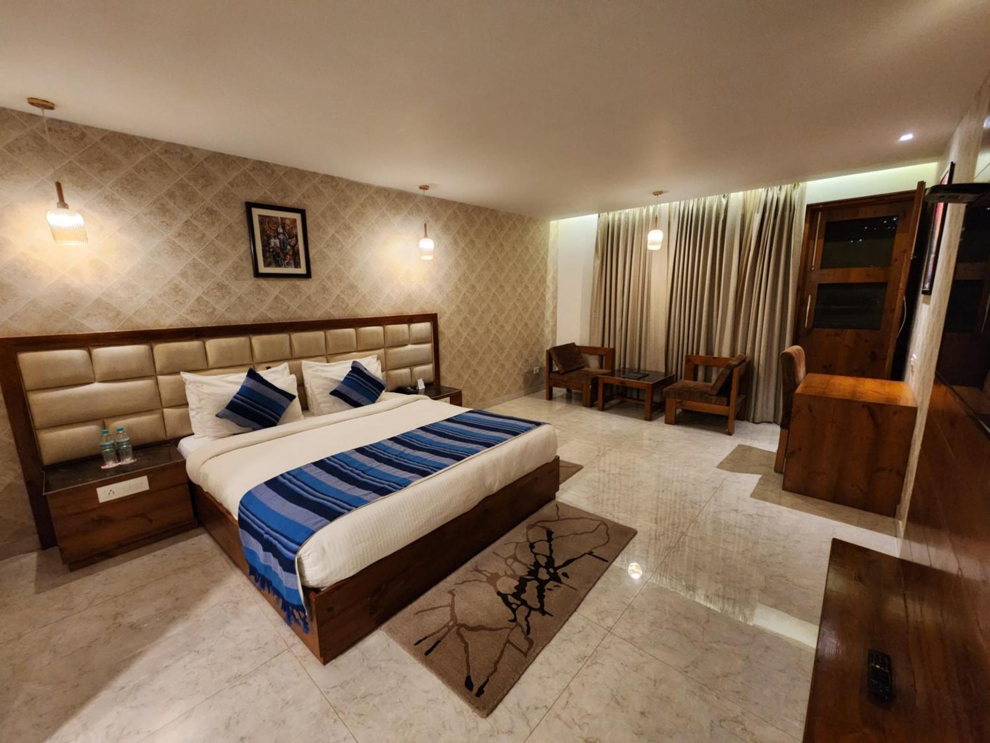 Golden Fern Resort ชิมลา ภายนอก รูปภาพ